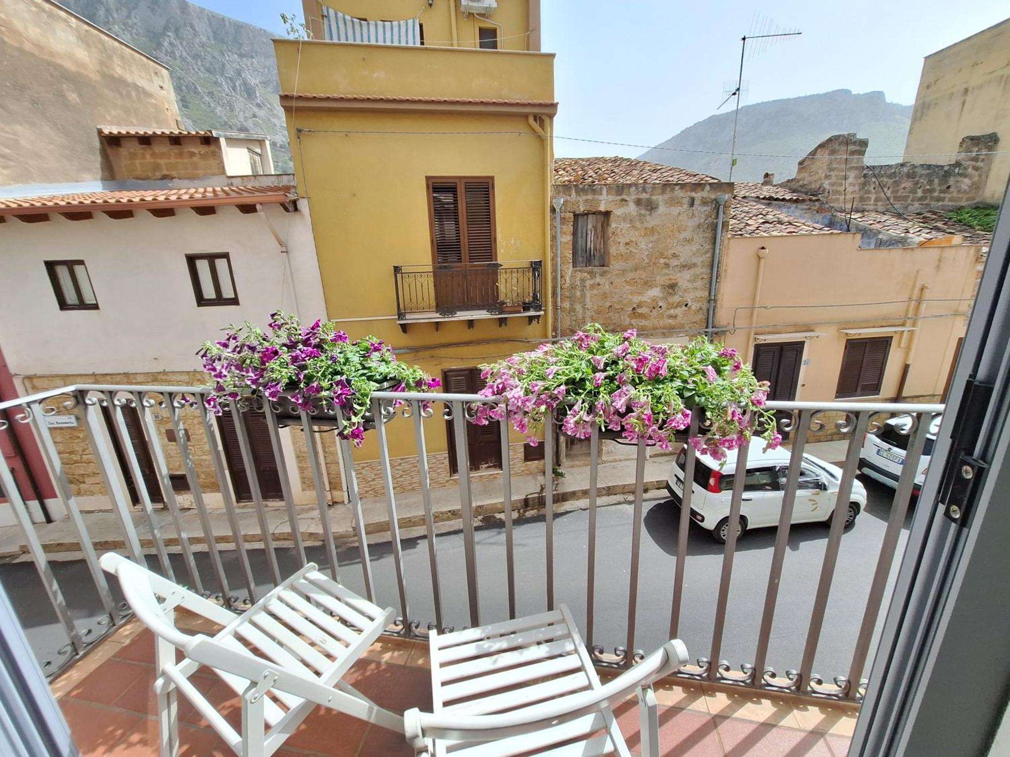 B&B Antichi Colori Cinisi Exteriér fotografie